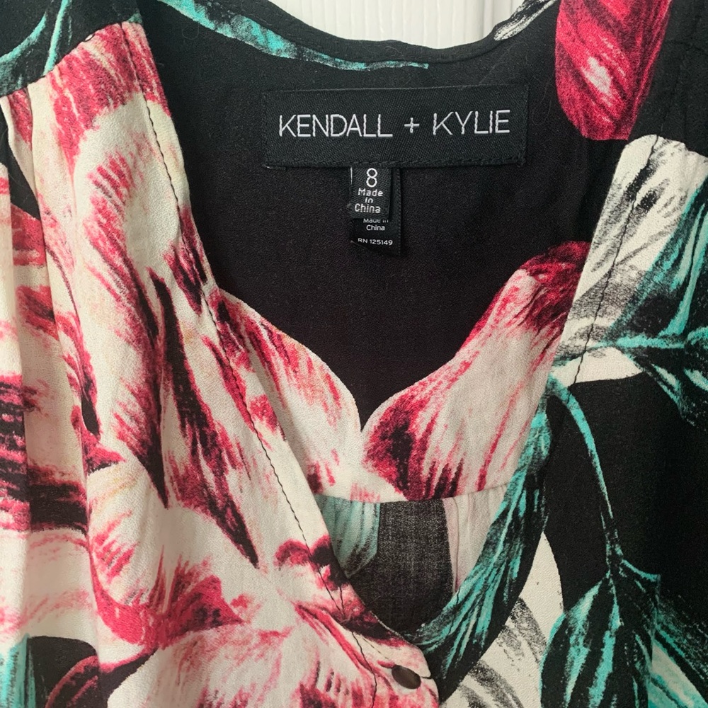 Kendall & Kylie romper - Picture 2 of 4